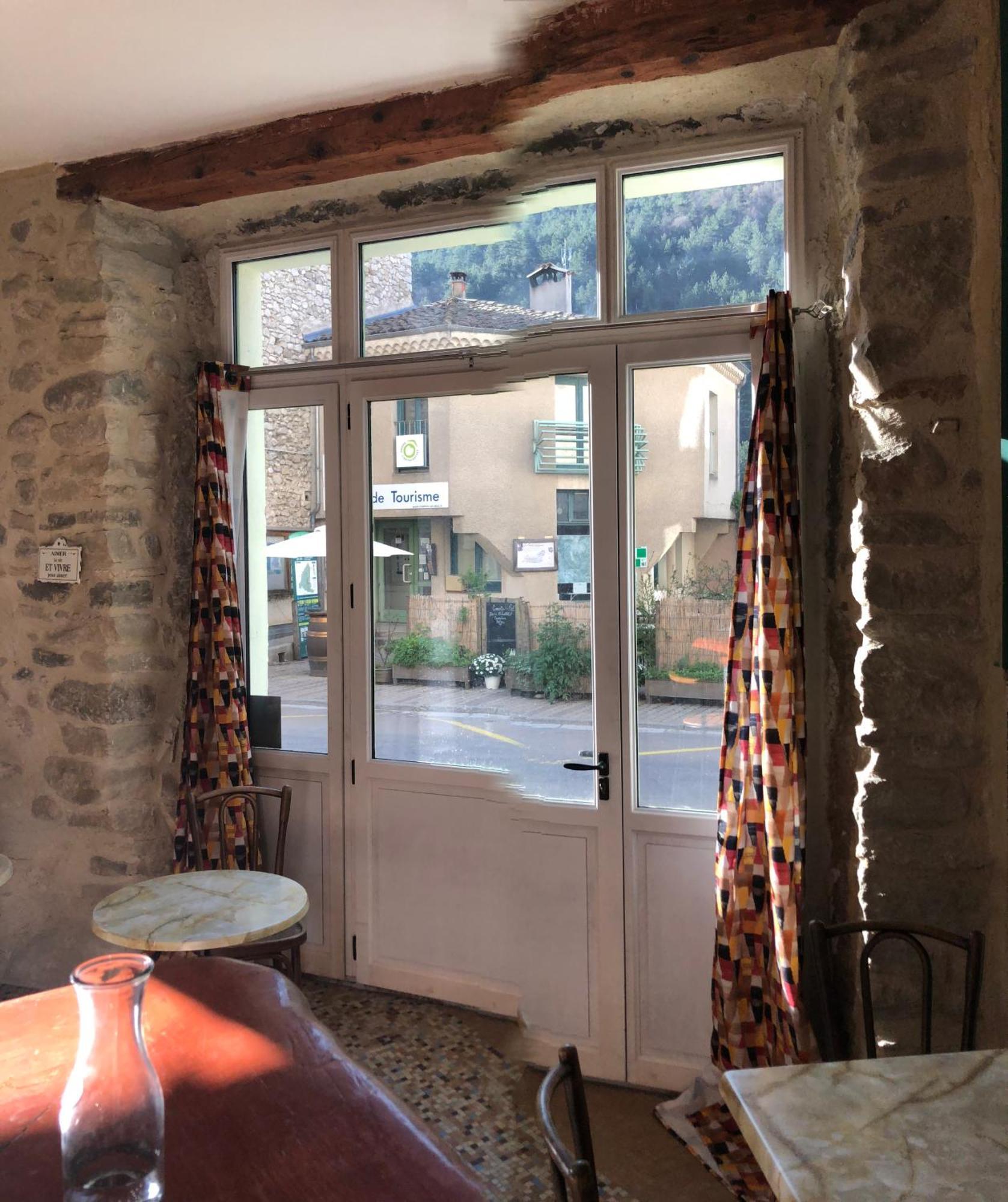 Le Dauphine Otel Châtillon-en-Diois Dış mekan fotoğraf
